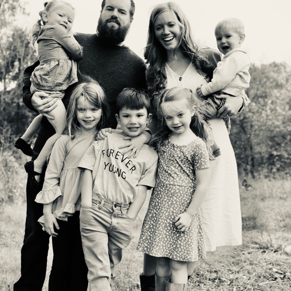 Meet your Posher, Lauren - Picture 8 of 11